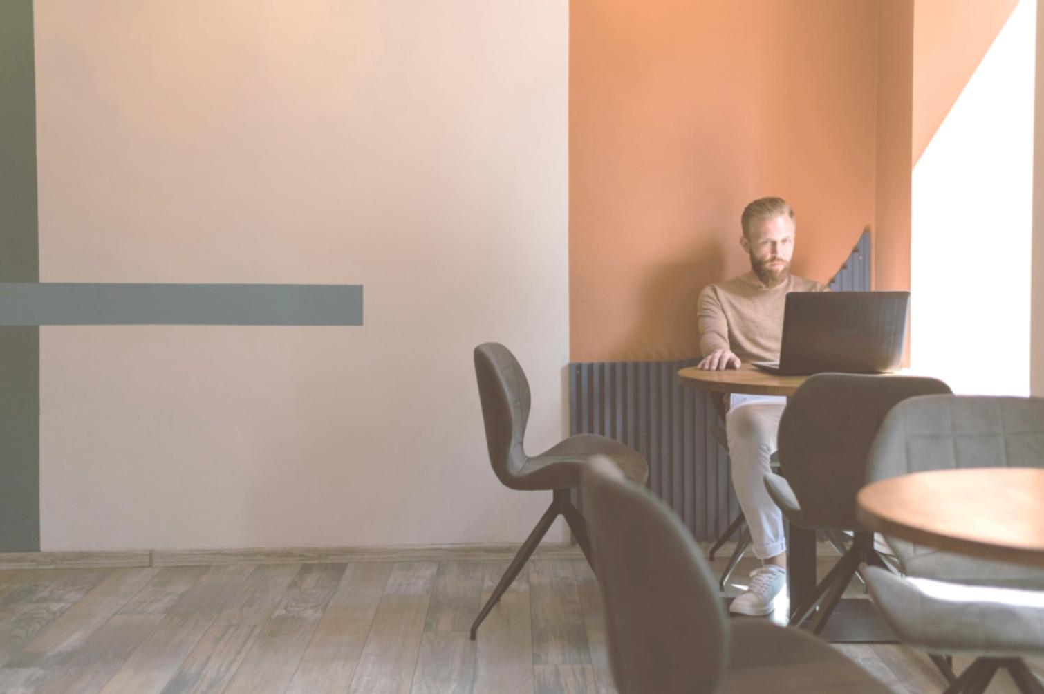 Startup-Beratung und Ideenentwicklung im modernen Arbeitsumfeld